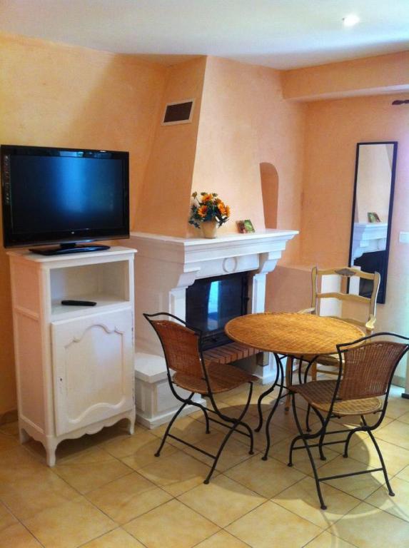 Auberge Provencale Sospel Rom bilde